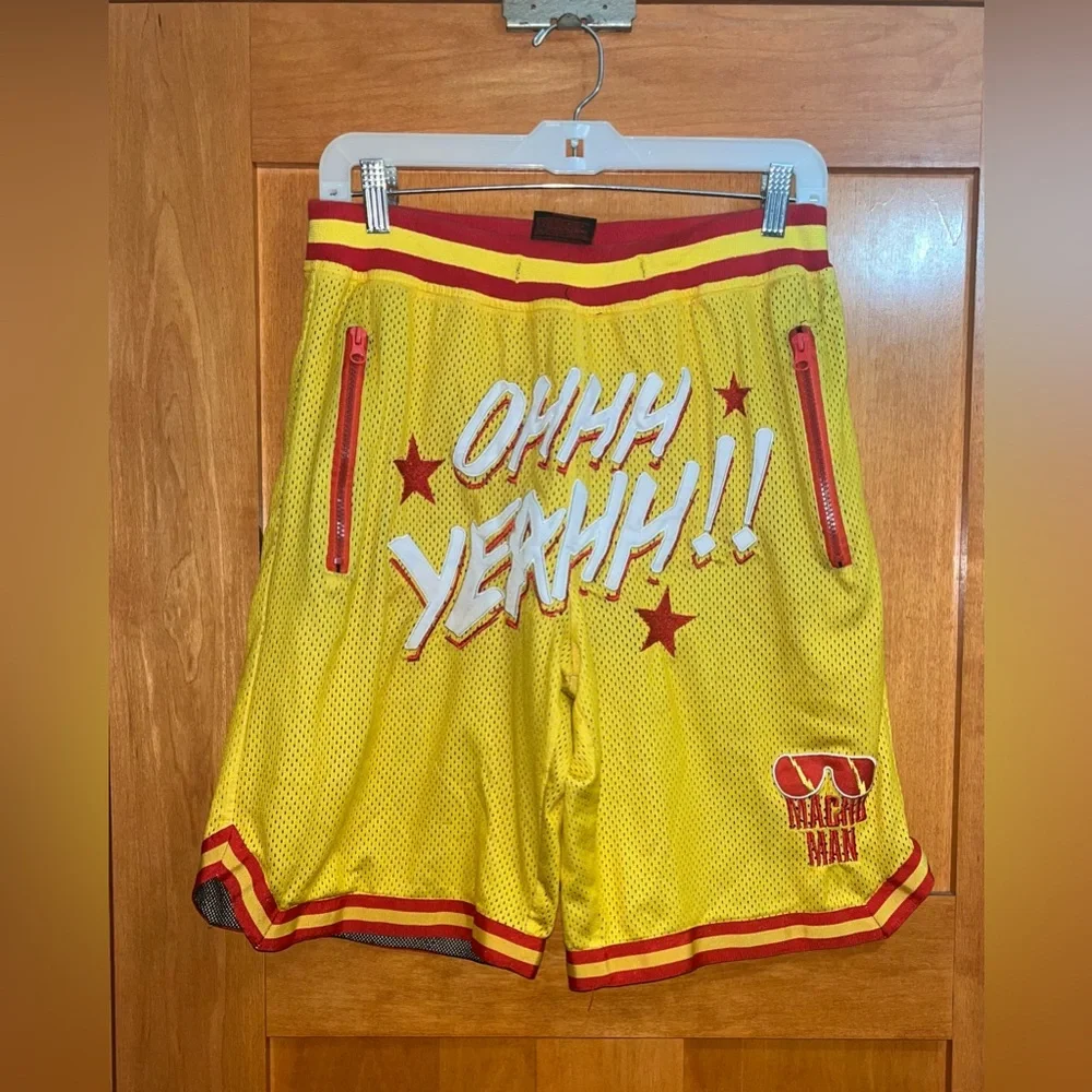 WWE Macho Man Randy Savage Shorts Ohhh Yeahh! Mens Size Medium Mesh Gym Yellow - Picture 2 of 5